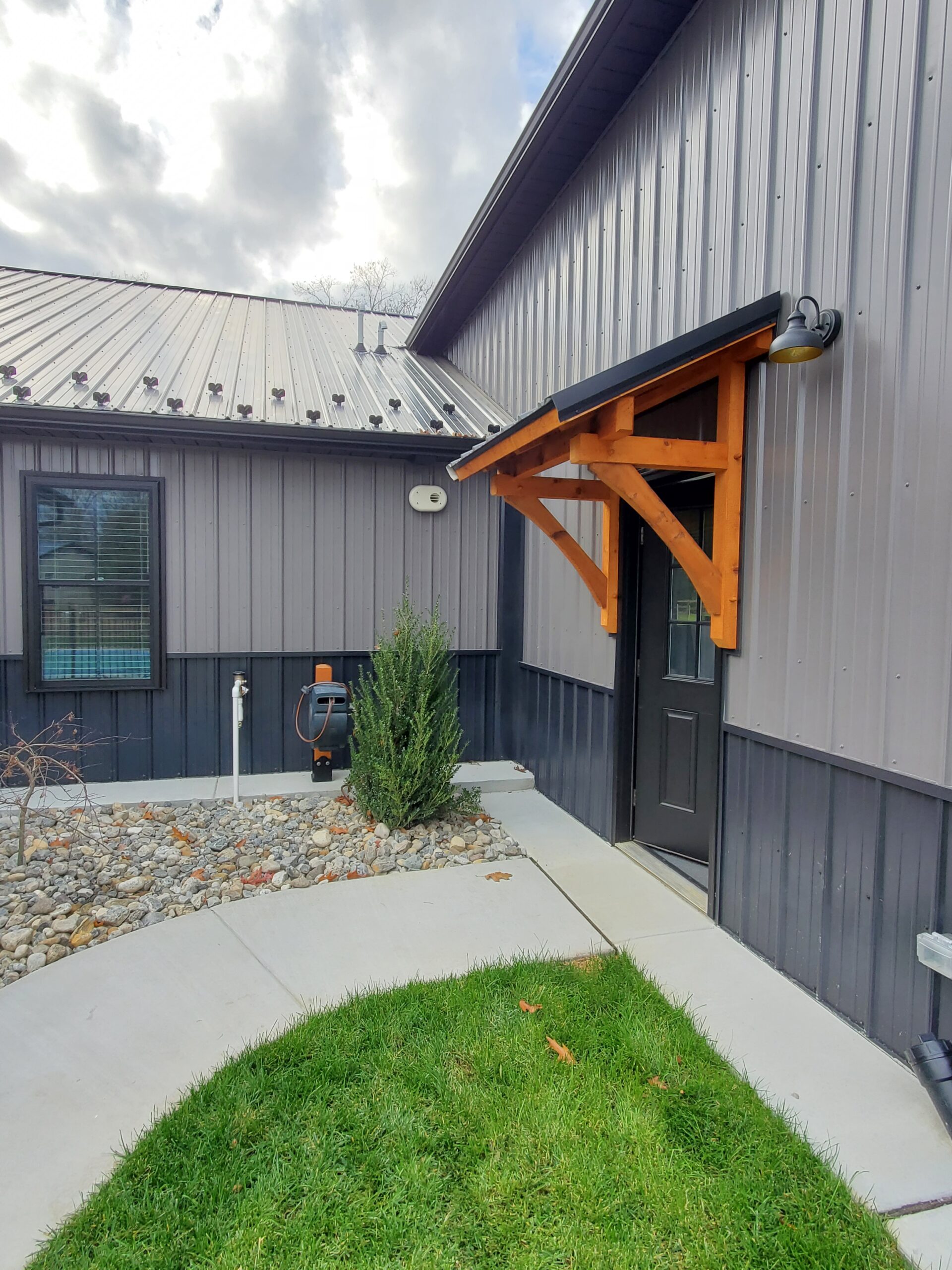 Custom Barn Building and Pole Construction