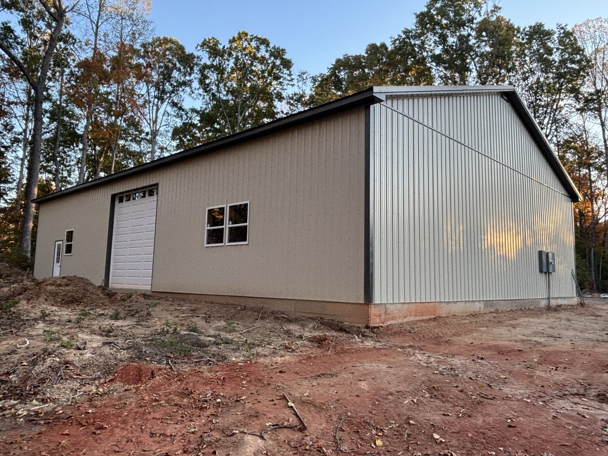Custom pole barns in Albany