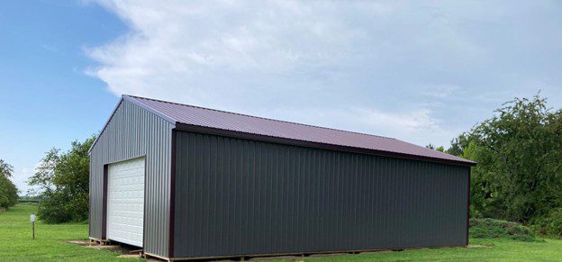 horse barn builders in Middletown