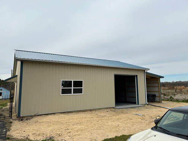 Amish pole buildings in Seaford